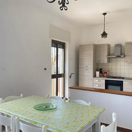 A Un Passo Dal Mare 2 - Fronte Marina Di Pescoluse